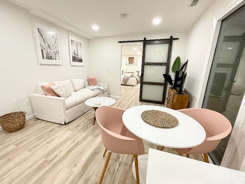 Furnished Finder property 417822_1 photo 13