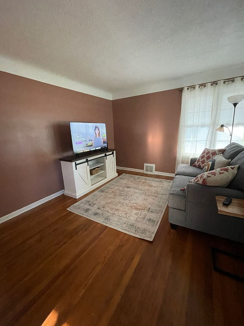 Furnished Finder property 417834_1 photo 4