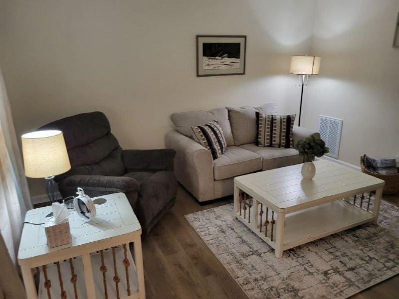 Furnished Finder property 417912_1 photo 4