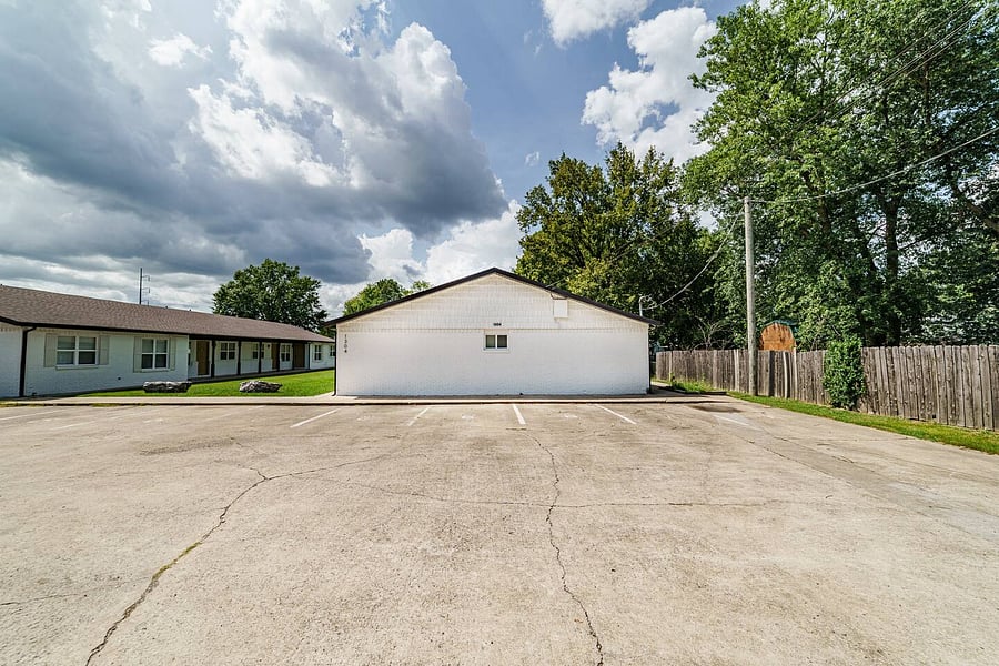 Furnished Finder property 417928_2 photo 35