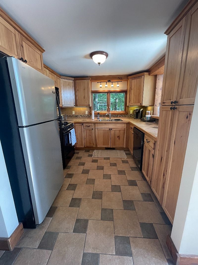 Furnished Finder property 417937_1 photo 6