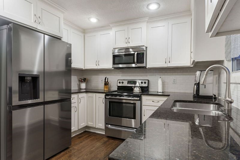Furnished Finder property 417940_1 photo 8