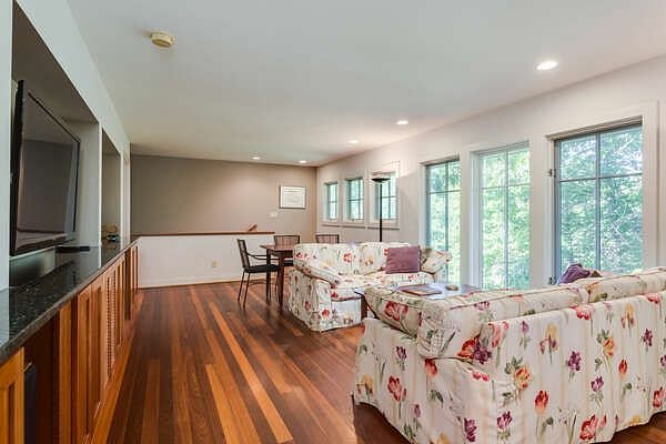 Furnished Finder property 417957_1 photo 4