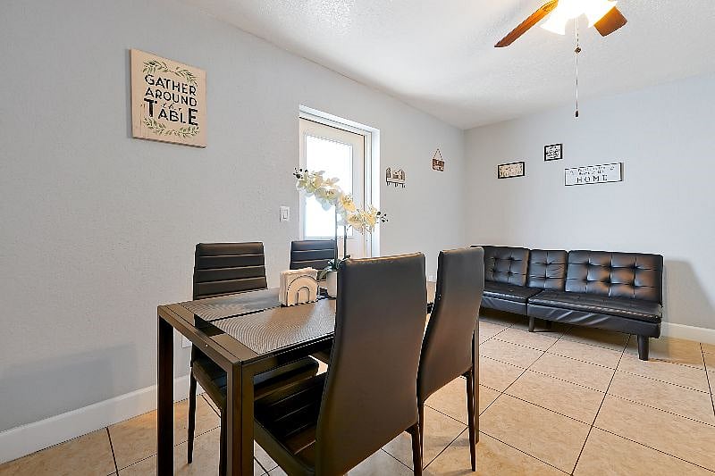 Furnished Finder property 417990_1 photo 3