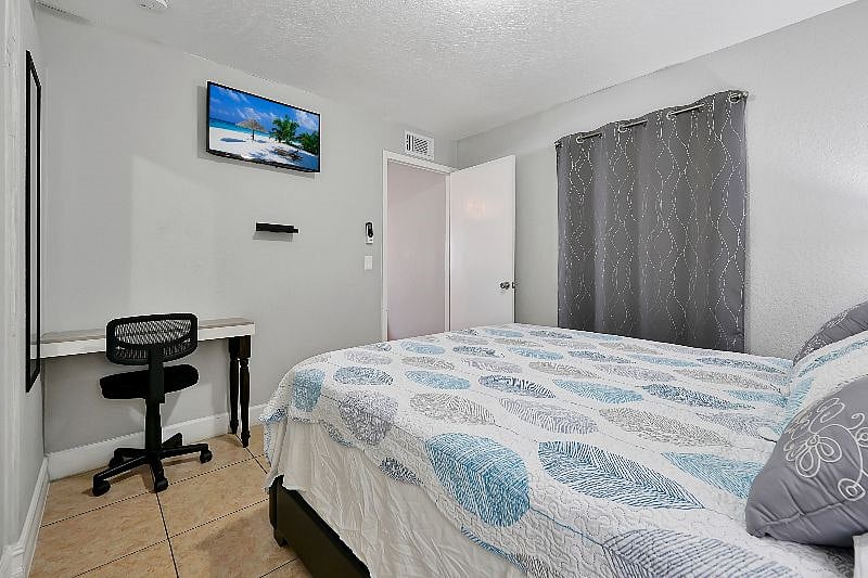 Furnished Finder property 417990_1 photo 11