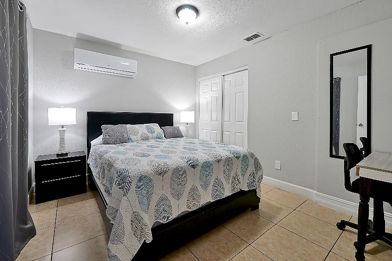 Furnished Finder property 417990_1 photo 18