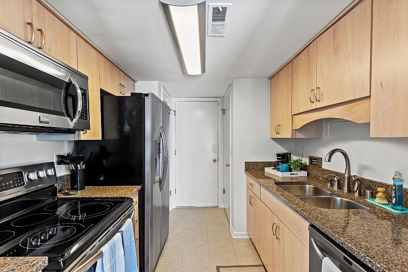 Furnished Finder property 418003_1 photo 12