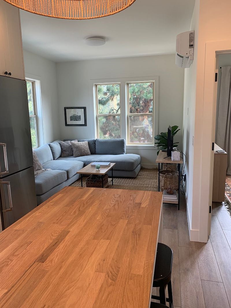 Furnished Finder property 418019_1 photo 3