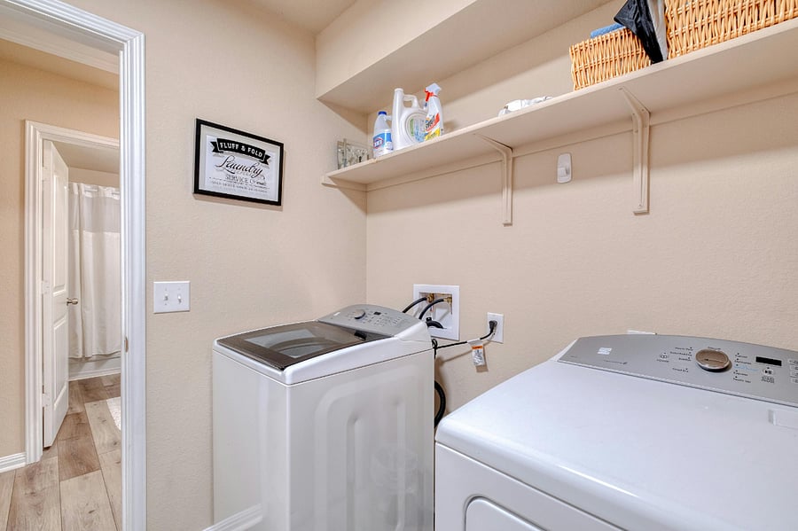 Furnished Finder property 418035_1 photo 36