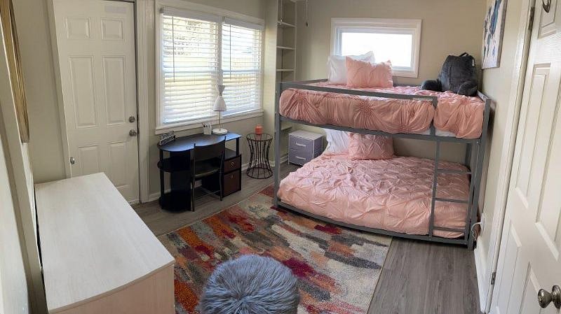 Furnished Finder property 418042_1 photo 8