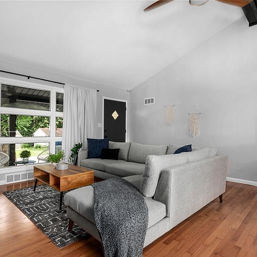 Furnished Finder property 418086_1 photo 4