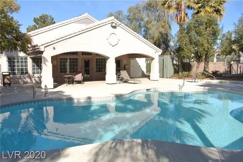 Furnished Finder property 418093_1 photo 38