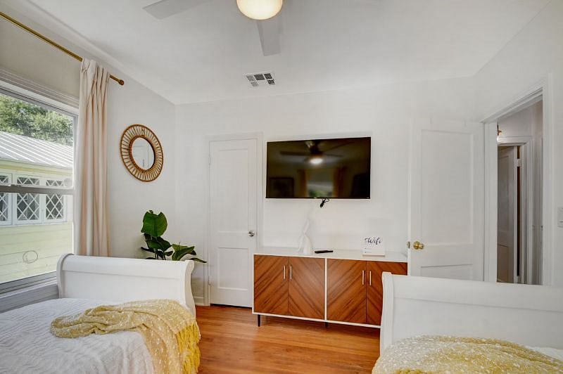 Furnished Finder property 418100_1 photo 19
