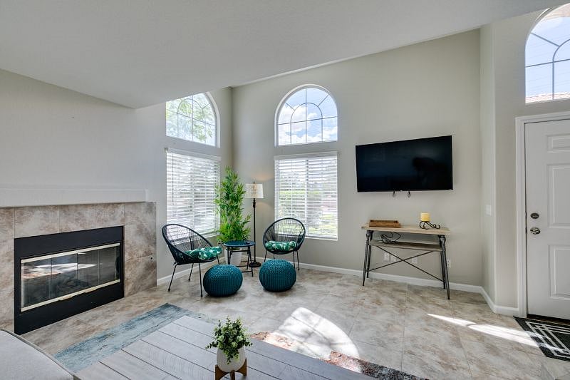 Furnished Finder property 418135_1 photo 7