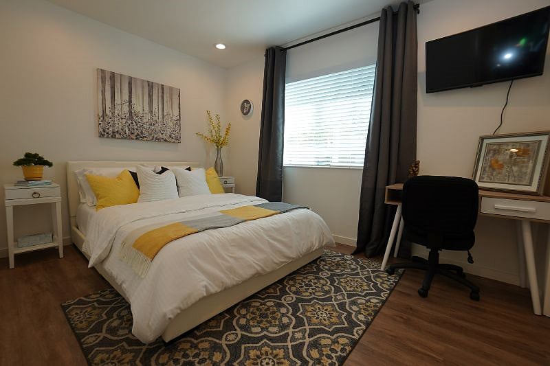 Furnished Finder property 418225_1 photo 1