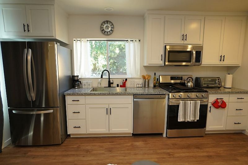 Furnished Finder property 418225_1 photo 6