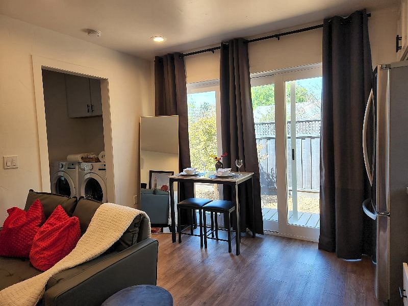 Furnished Finder property 418225_1 photo 15