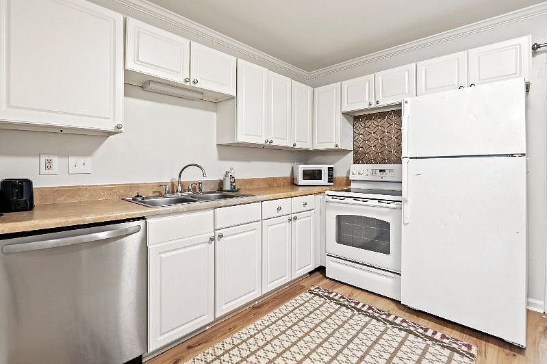 Furnished Finder property 418307_1 photo 4