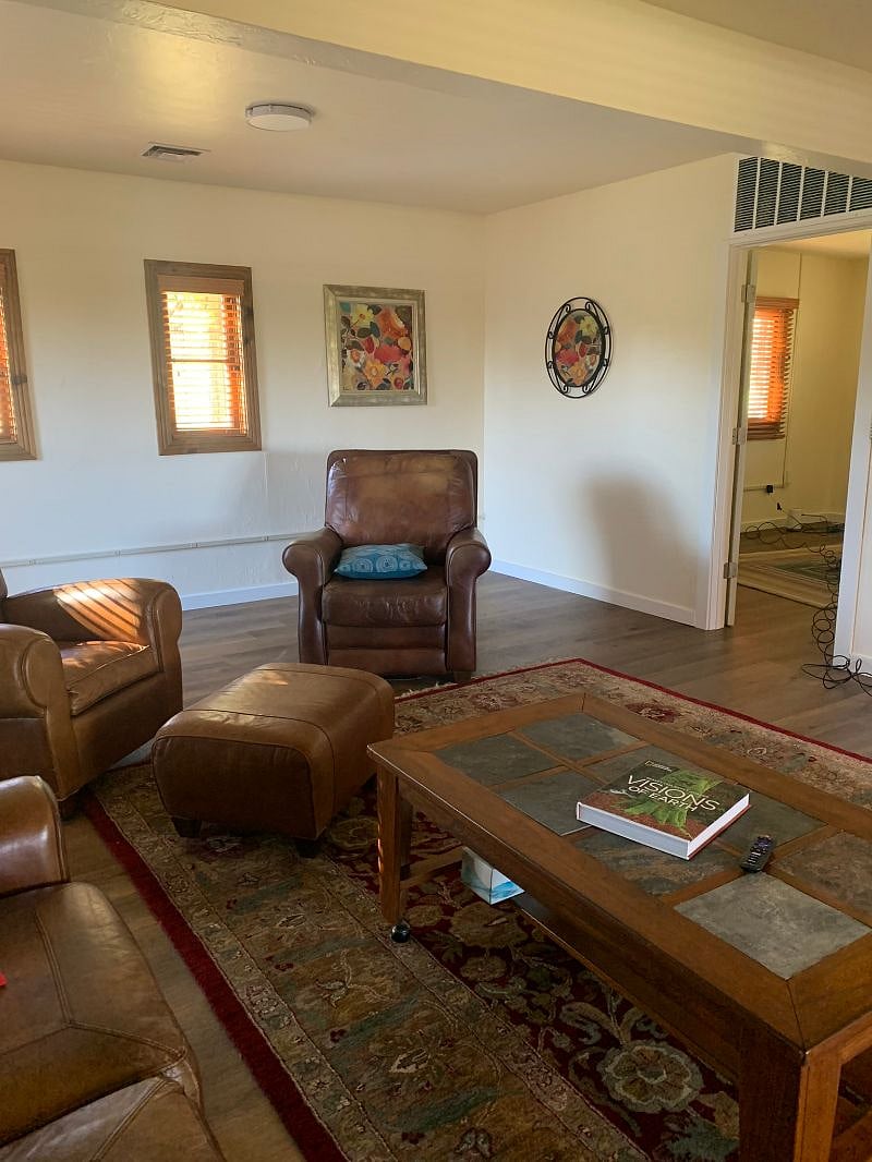 Furnished Finder property 418320_1 photo 3