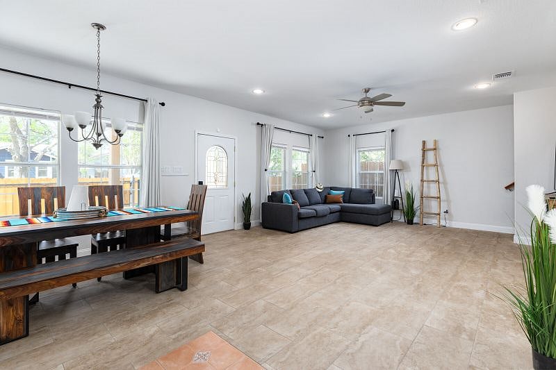 Furnished Finder property 418358_1 photo 9