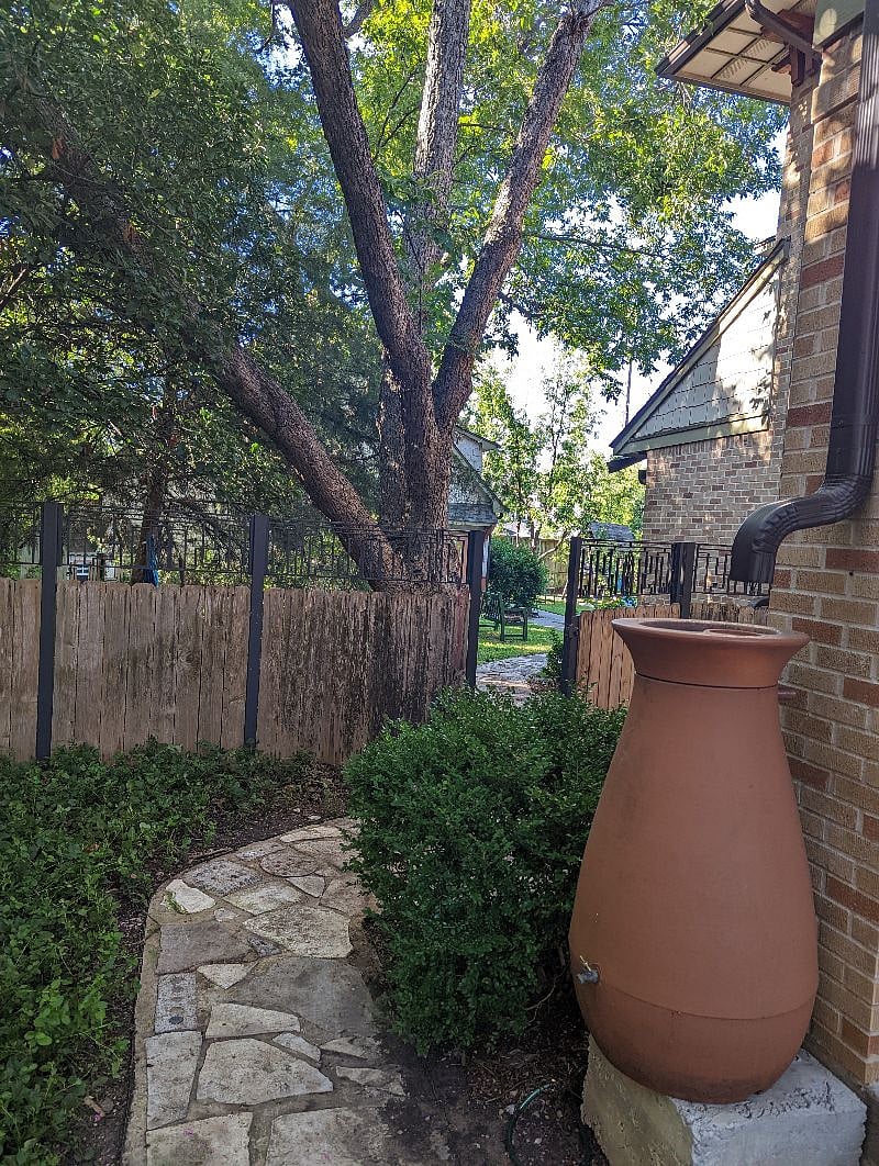 Furnished Finder property 418359_1 photo 3