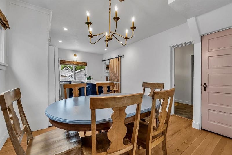 Furnished Finder property 418481_1 photo 9