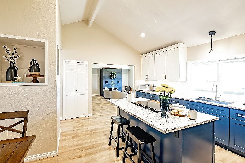 Furnished Finder property 418490_1 photo 9