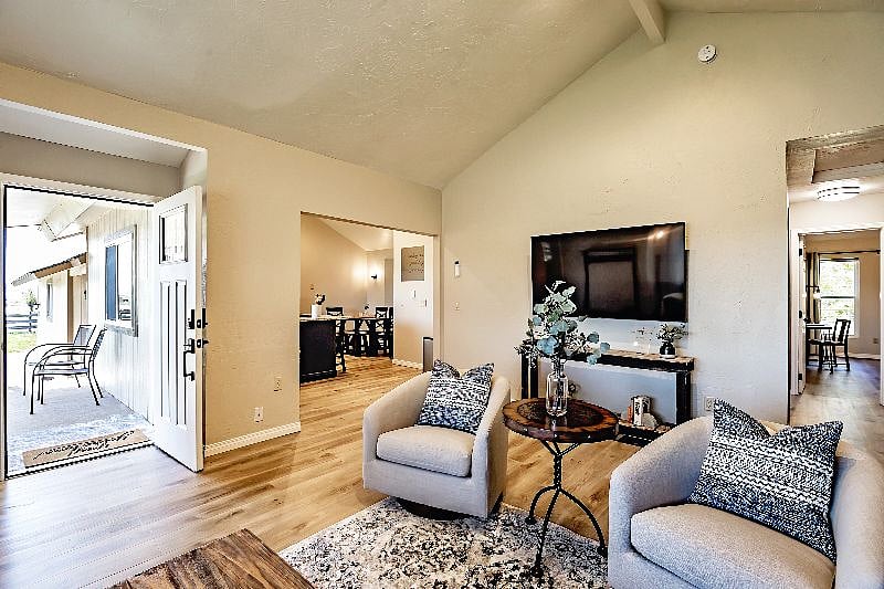 Furnished Finder property 418490_1 photo 25