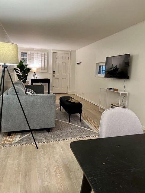 Furnished Finder property 418502_1 photo 3