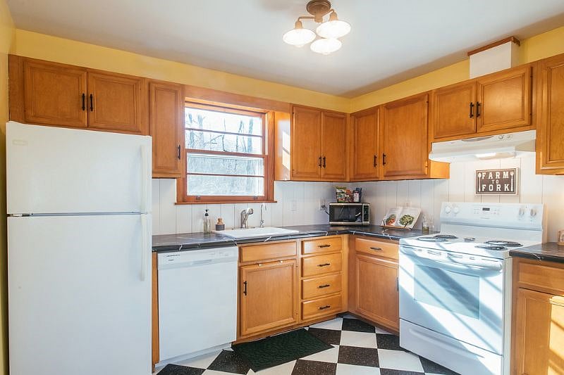 Furnished Finder property 418523_1 photo 20