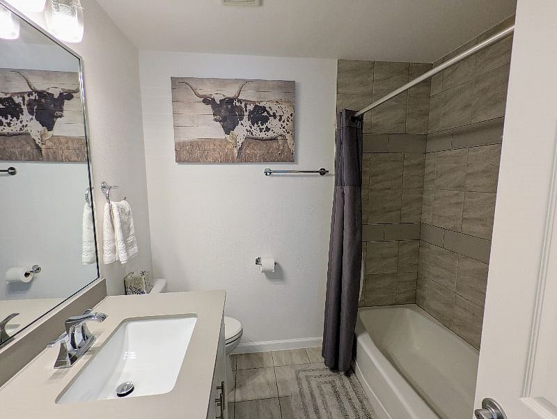 Master bedroom with king bed and ensuite full bath. Comes with two sets of all linens and towels