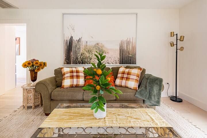 Furnished Finder property 418610_1 photo 8