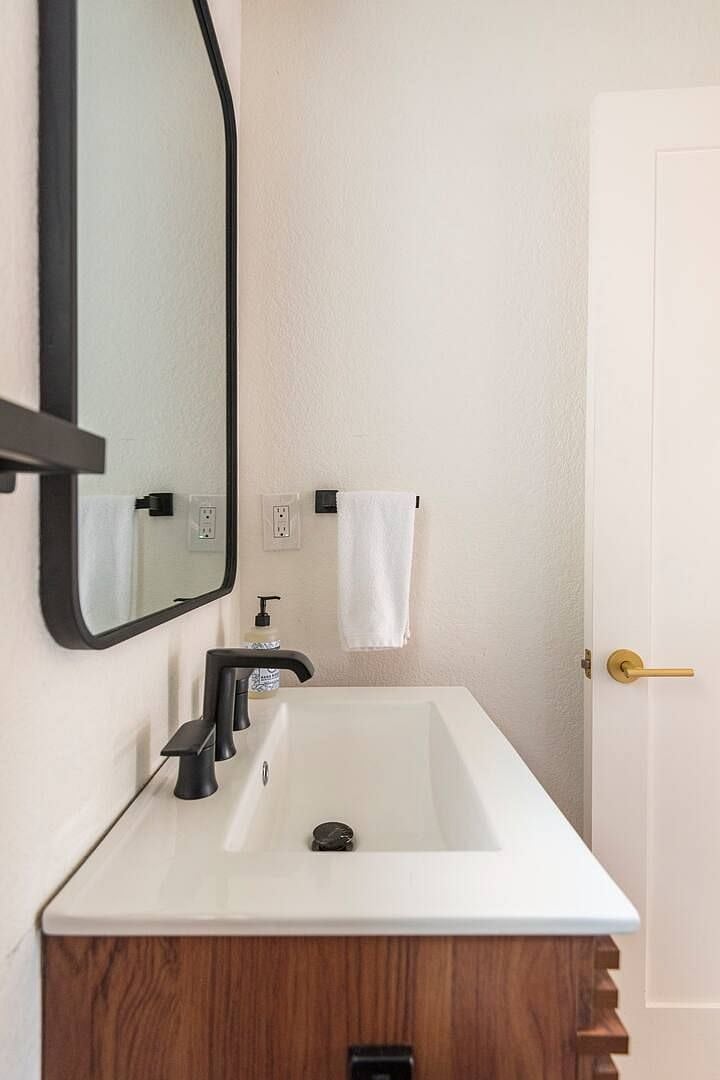 Furnished Finder property 418610_1 photo 23