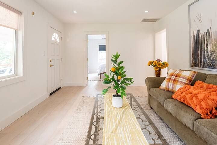 Furnished Finder property 418610_1 photo 10