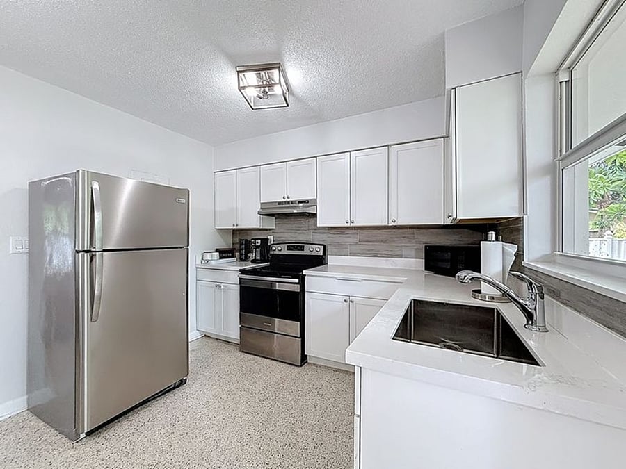 Furnished Finder property 418612_1 photo 8