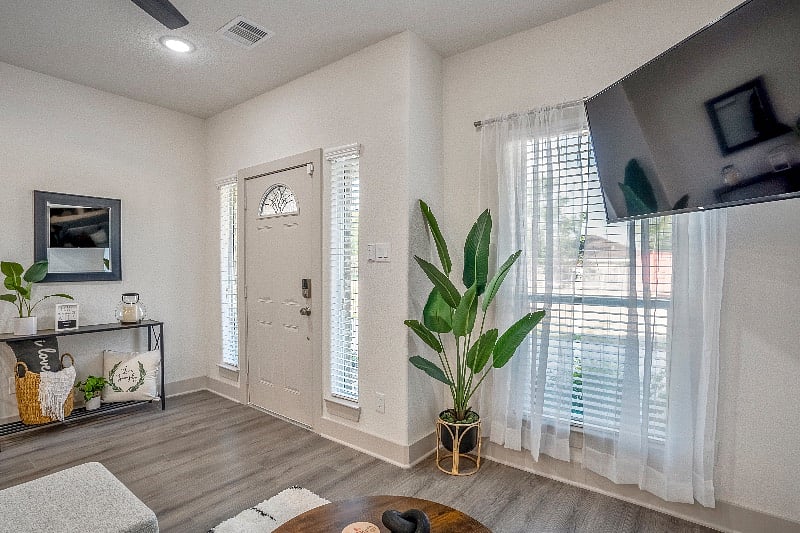 Furnished Finder property 418659_1 photo 4