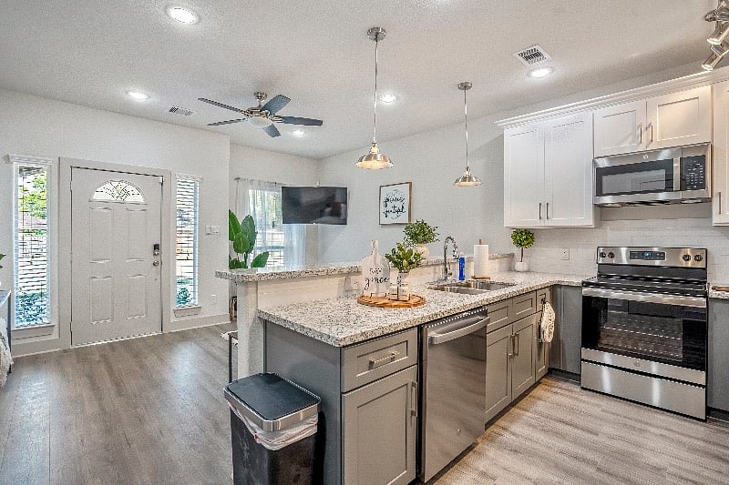 Furnished Finder property 418659_1 photo 6