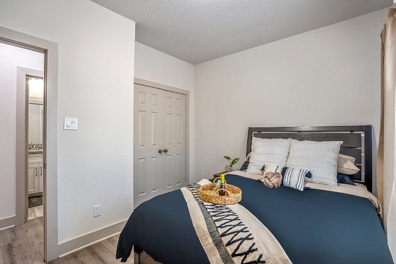 Furnished Finder property 418659_1 photo 17