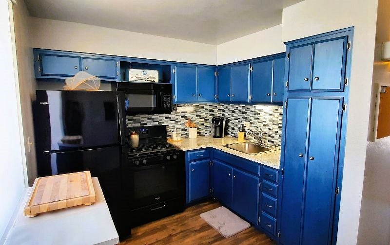 Full Size Kitchen