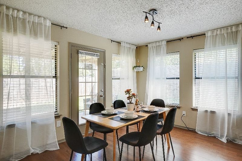 Furnished Finder property 418729_1 photo 12
