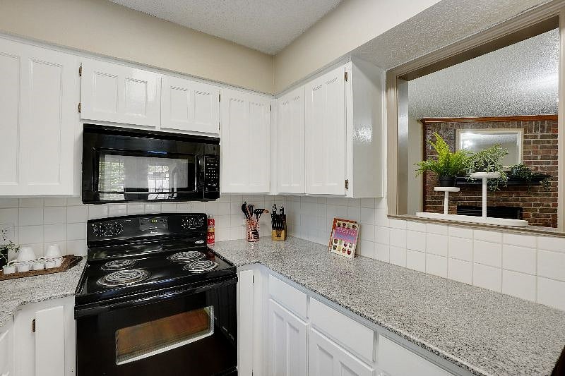 Furnished Finder property 418729_1 photo 18