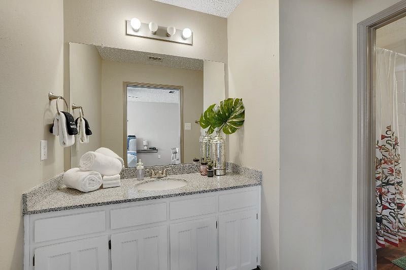 Furnished Finder property 418729_1 photo 27