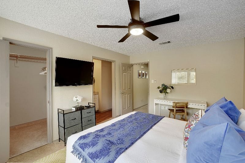 Furnished Finder property 418729_1 photo 30
