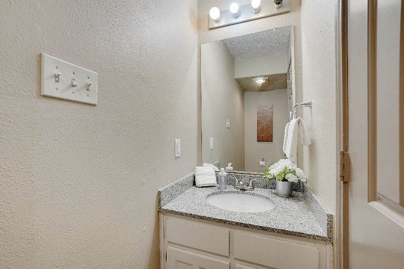 Furnished Finder property 418729_1 photo 31
