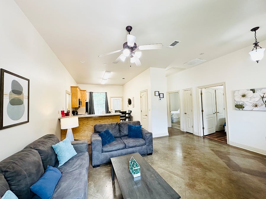 Furnished Finder property 418734_1 photo 1