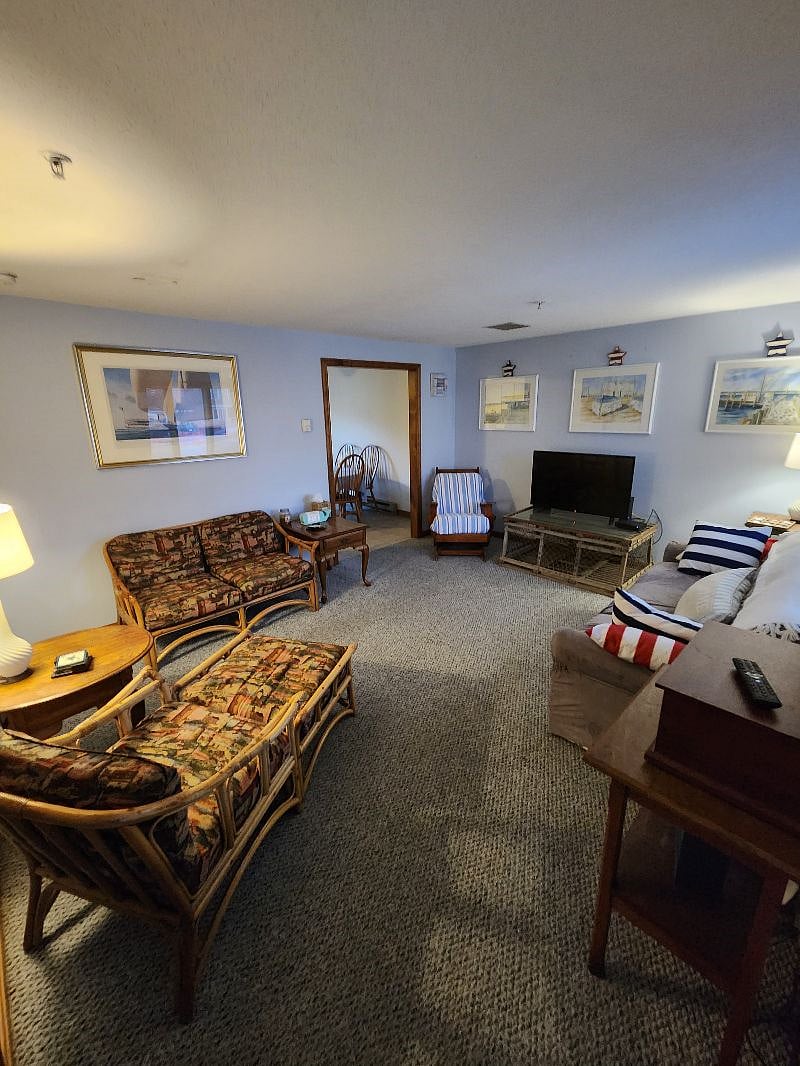 LIVING ROOMLI