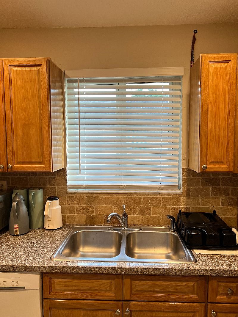 Furnished Finder property 418799_1 photo 11