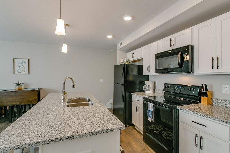 Furnished Finder property 418862_1 photo 7