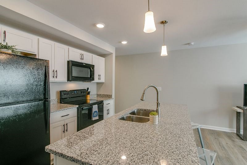 Furnished Finder property 418862_1 photo 8