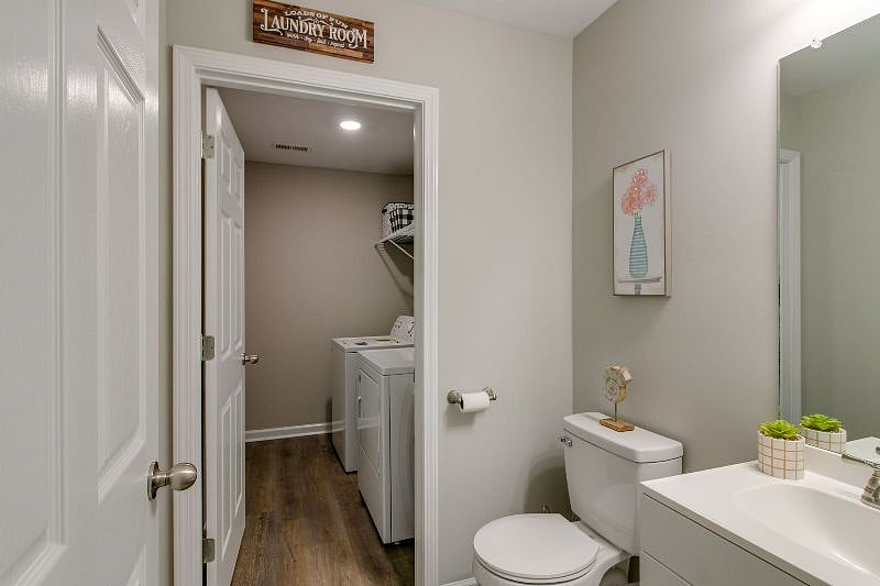 Furnished Finder property 418862_1 photo 9